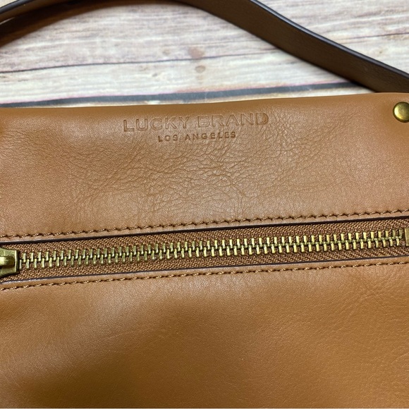 Lucky Brand Soue Leather Crossbody Bag - Picture 3 of 11